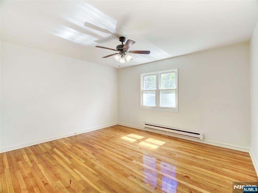 138 Lincoln - Photo 4