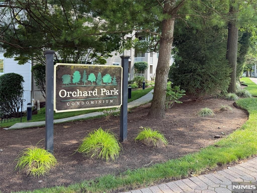 130 Orchard - Photo 1