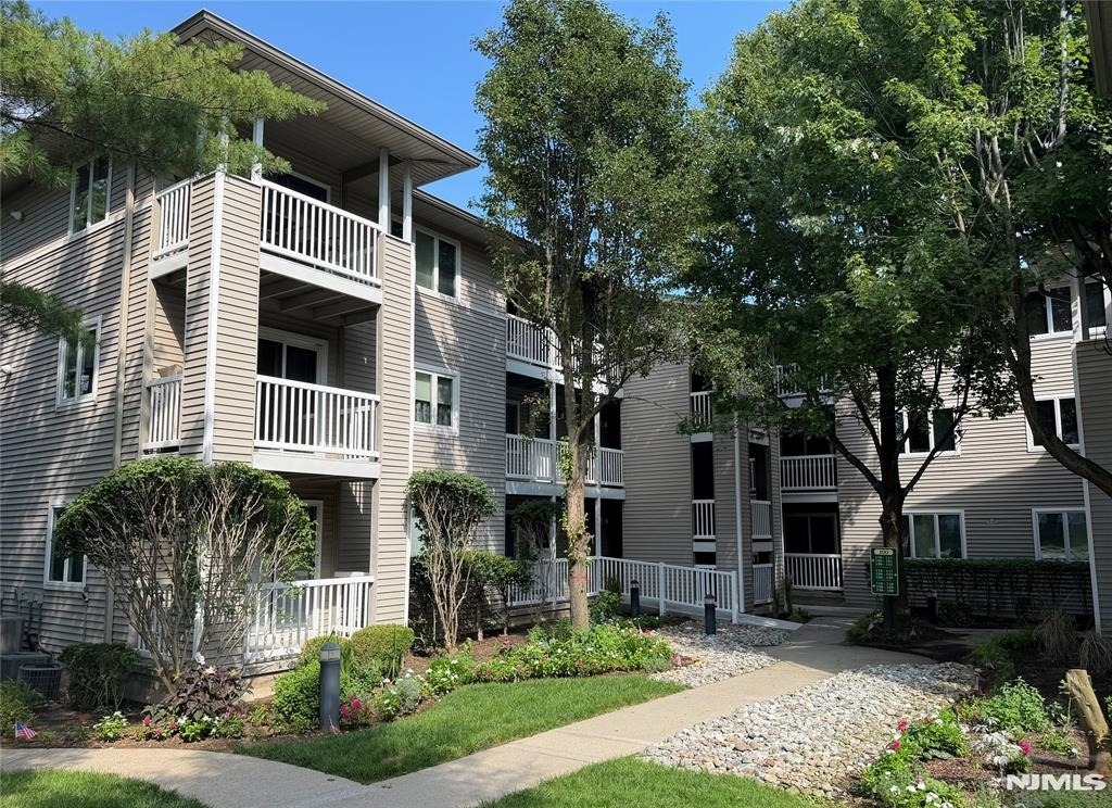 130 Orchard - Photo 0