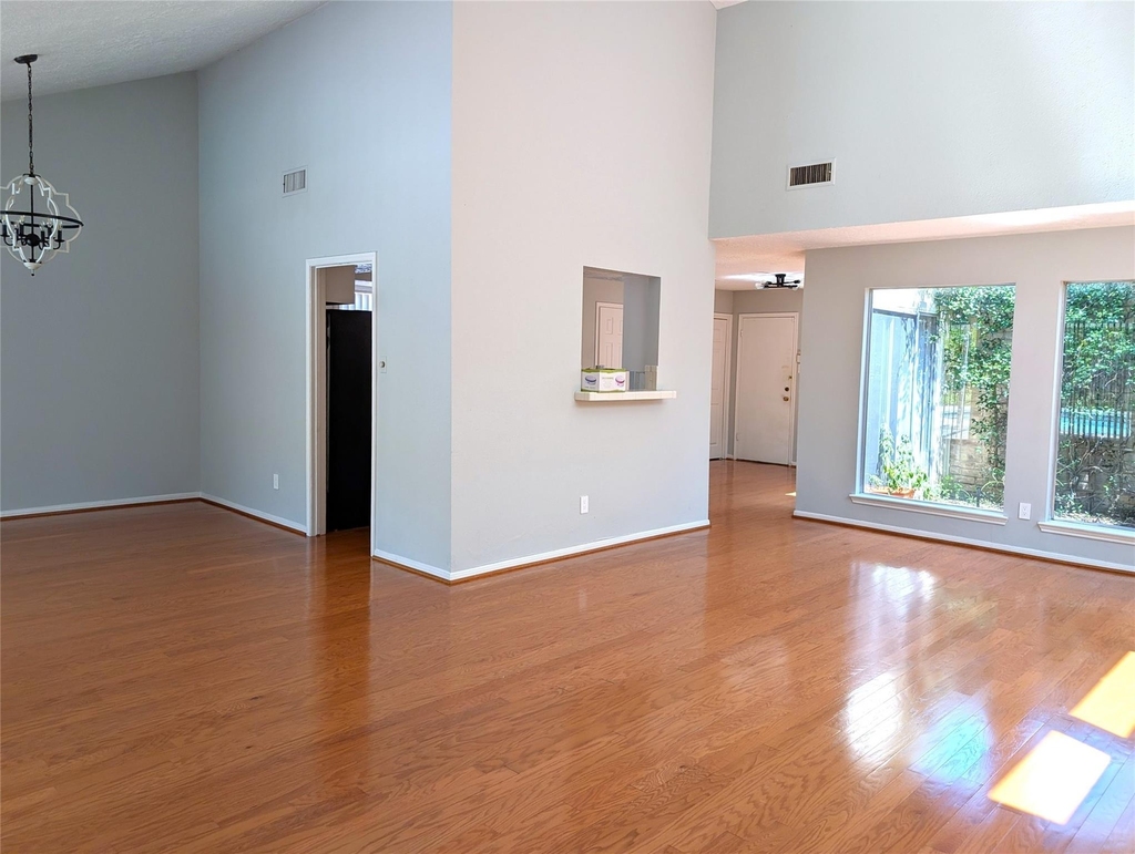 1310 S Kirkwood Road - Photo 6