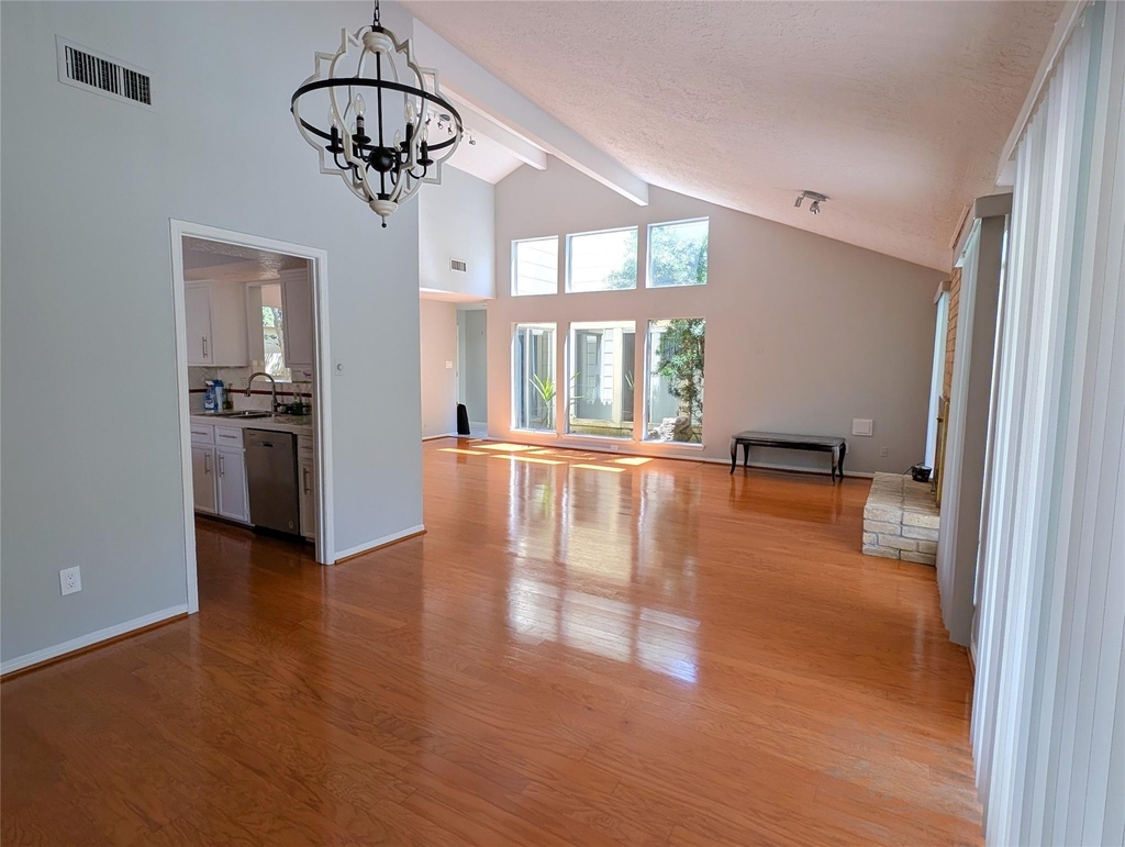1310 S Kirkwood Road - Photo 4