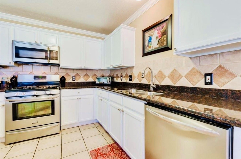 11902 Solon Springs Drive - Photo 16