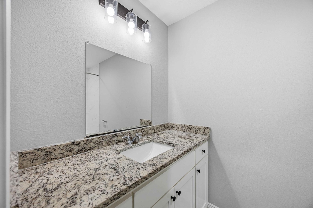 3425 Mount Pleasant Street - Photo 10