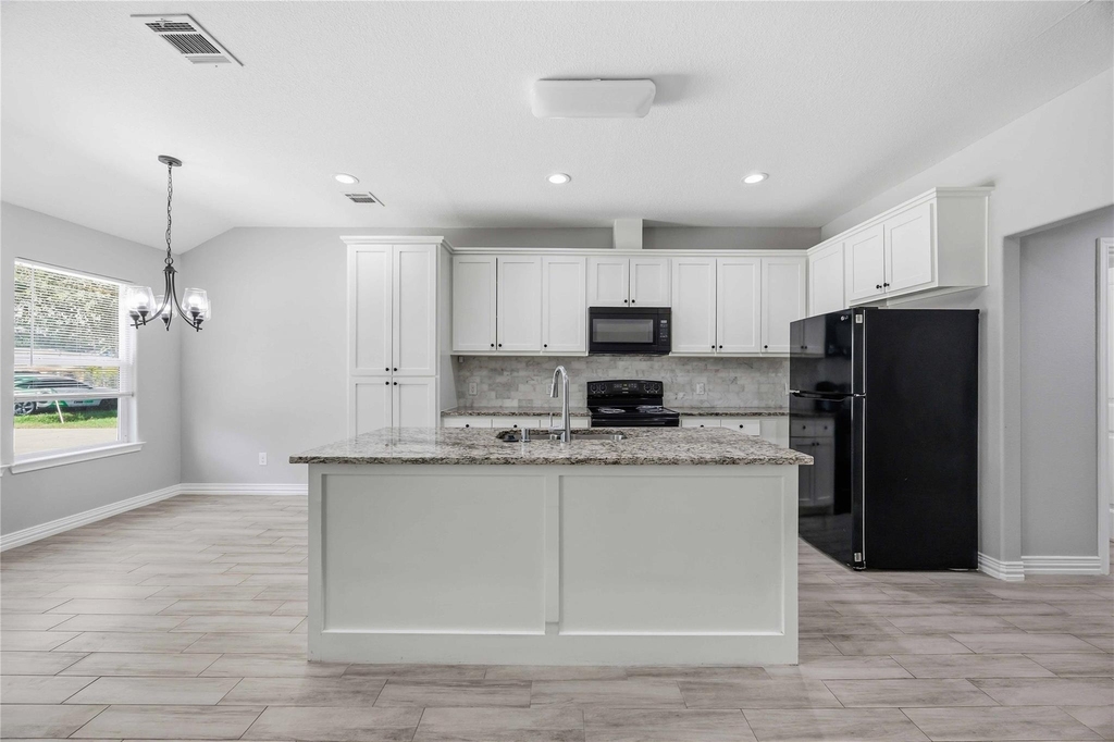 3425 Mount Pleasant Street - Photo 6