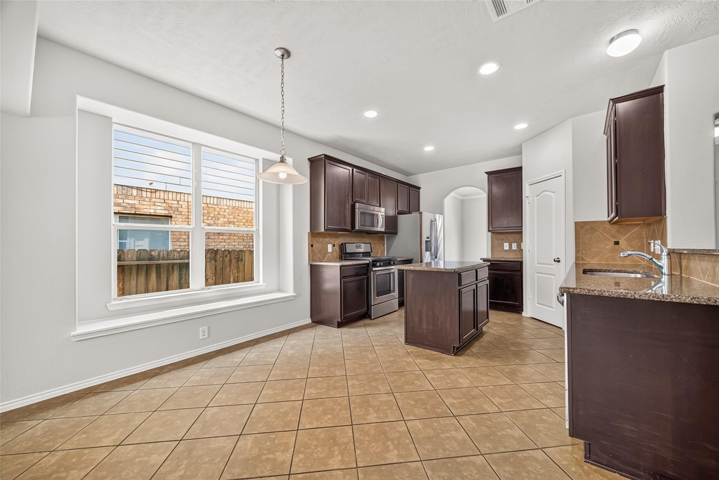 3508 Oakville Drive - Photo 21