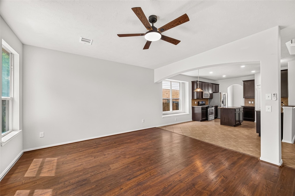 3508 Oakville Drive - Photo 13