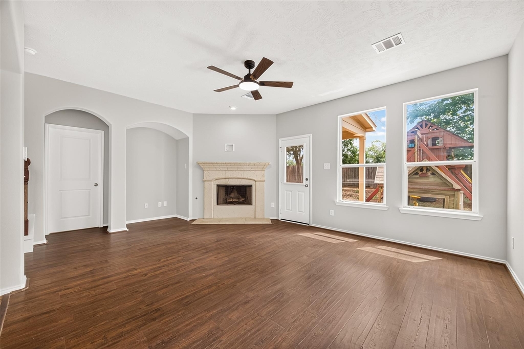 3508 Oakville Drive - Photo 11