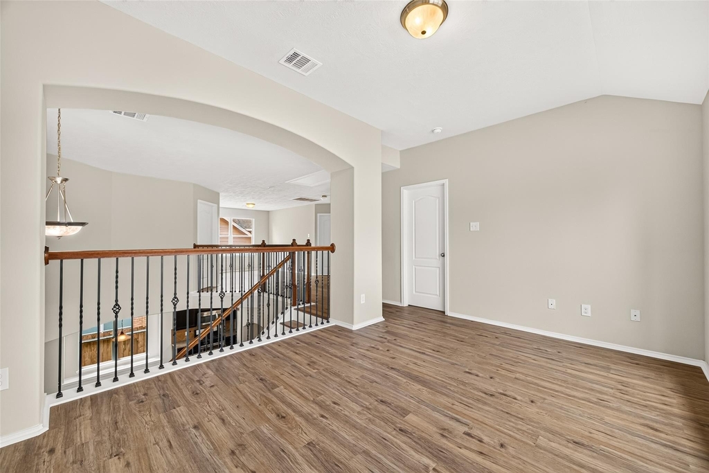 3508 Oakville Drive - Photo 33
