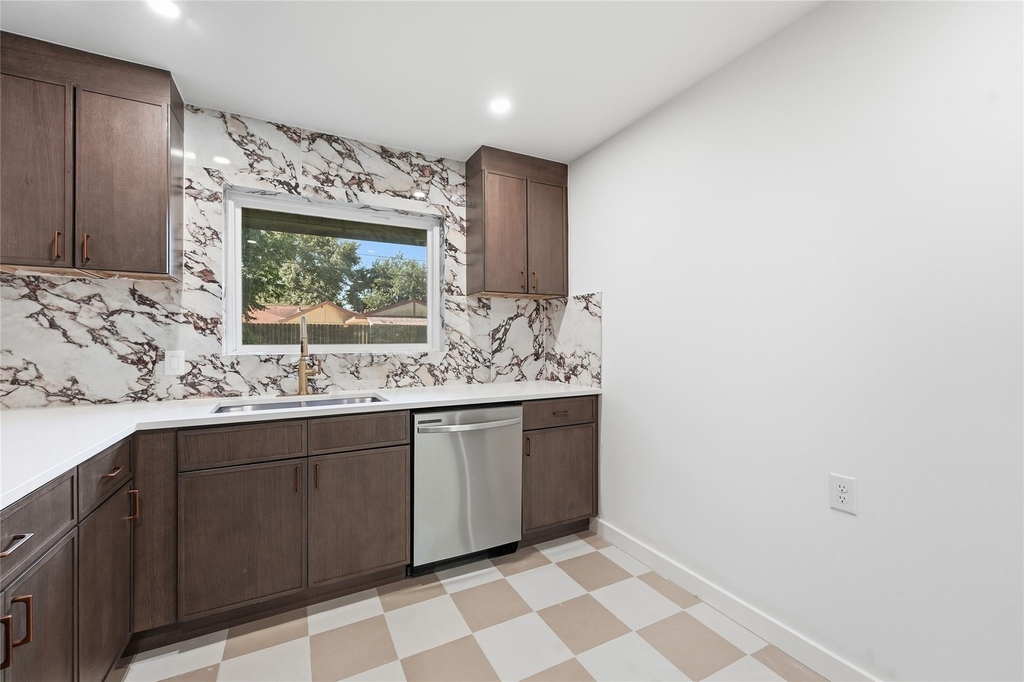 4709 Nina Lee Lane - Photo 10