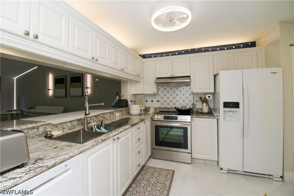 5767 Deauville Circle - Photo 1