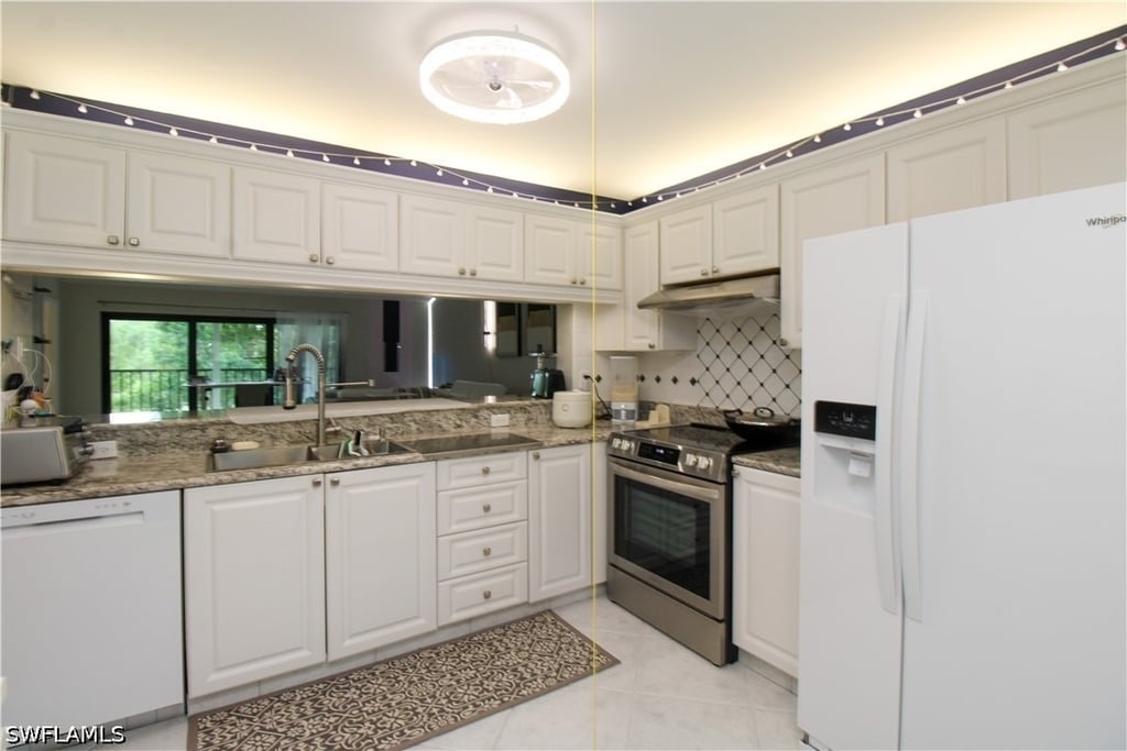 5767 Deauville Circle - Photo 16