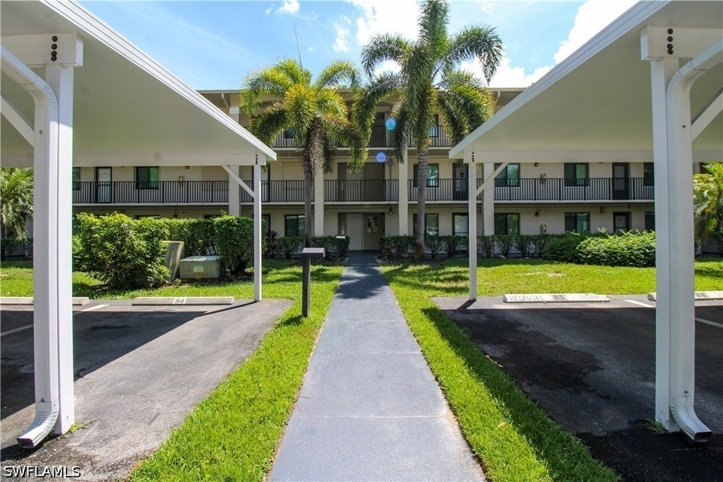 5767 Deauville Circle - Photo 5