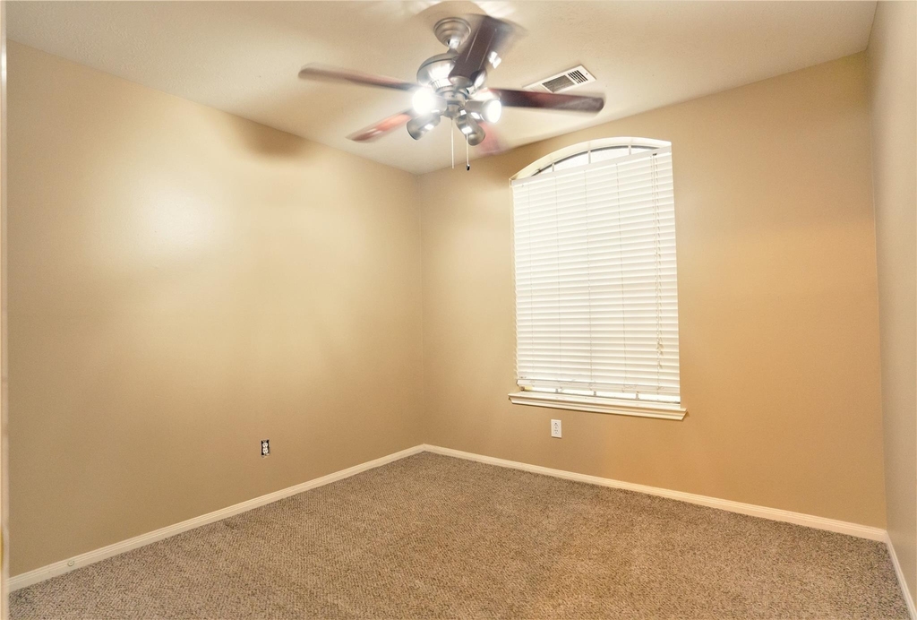 16807 Dunbar Grove Court - Photo 12