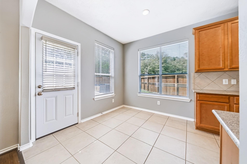 23411 W Pine Ivy Lane - Photo 22