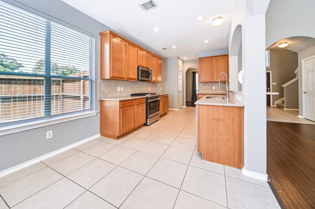 23411 W Pine Ivy Lane - Photo 40