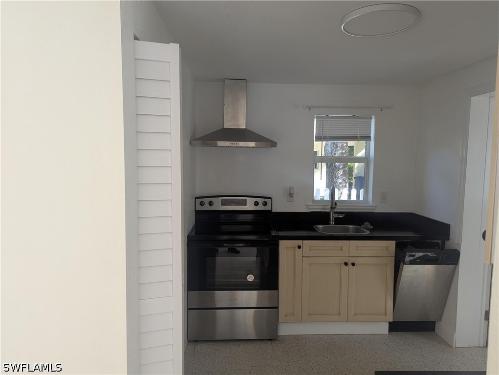 178 Evergreen Road - Photo 2