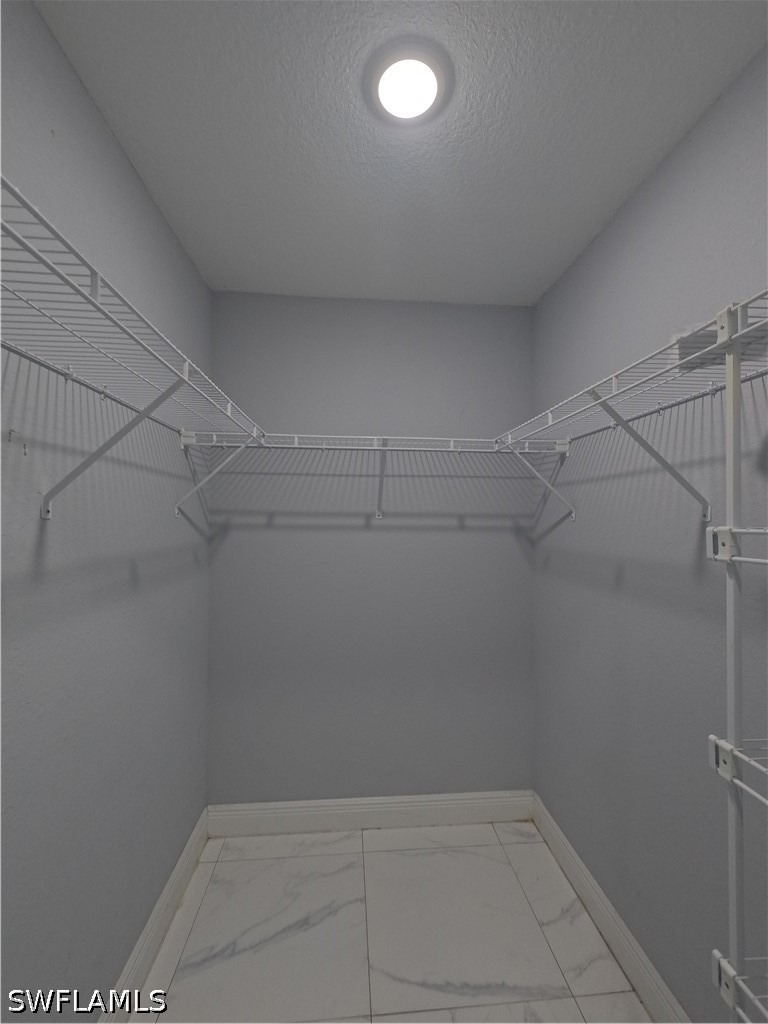 129 Gilbert Avenue S - Photo 21