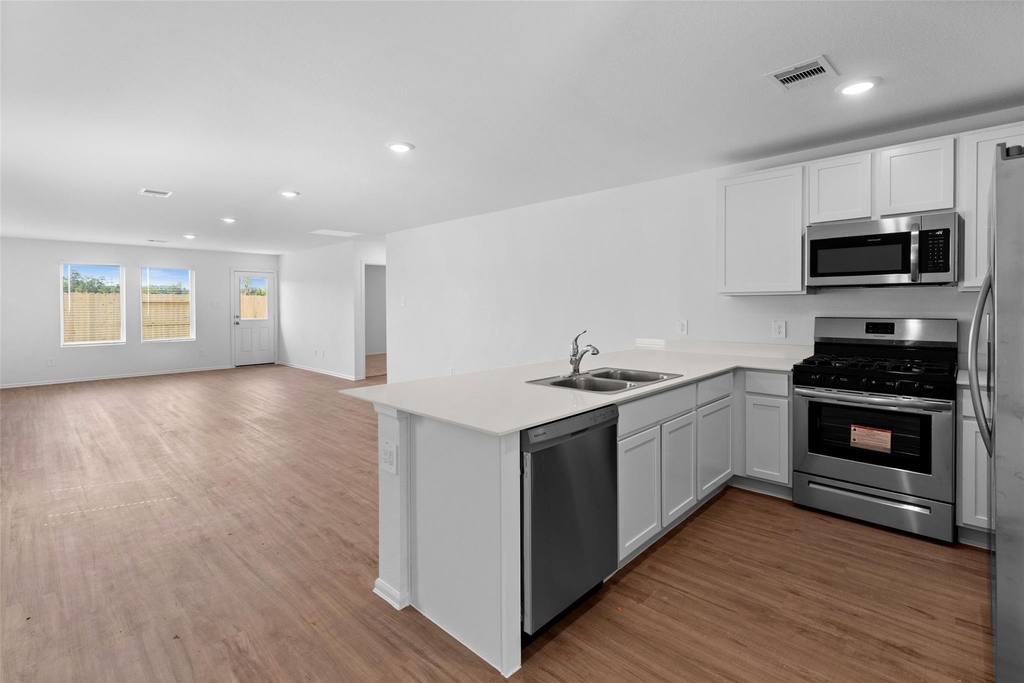 3110 Stotesbery Drive - Photo 3