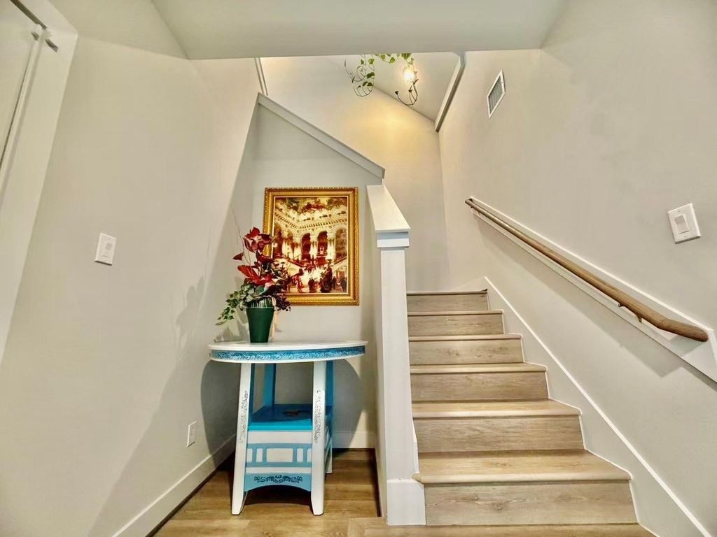 1254 N Post Oak Road - Photo 13
