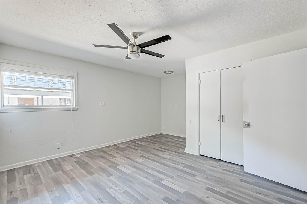 2420 Mcduffie Street - Photo 2