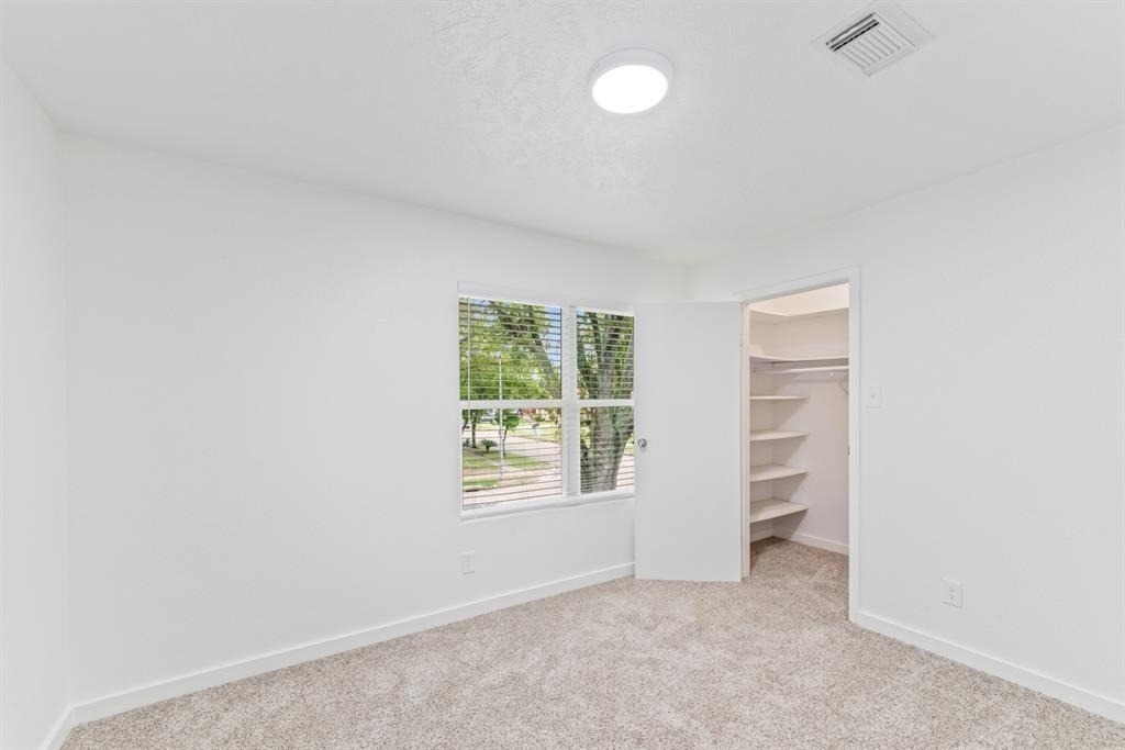 1926 Lantern Lane - Photo 5