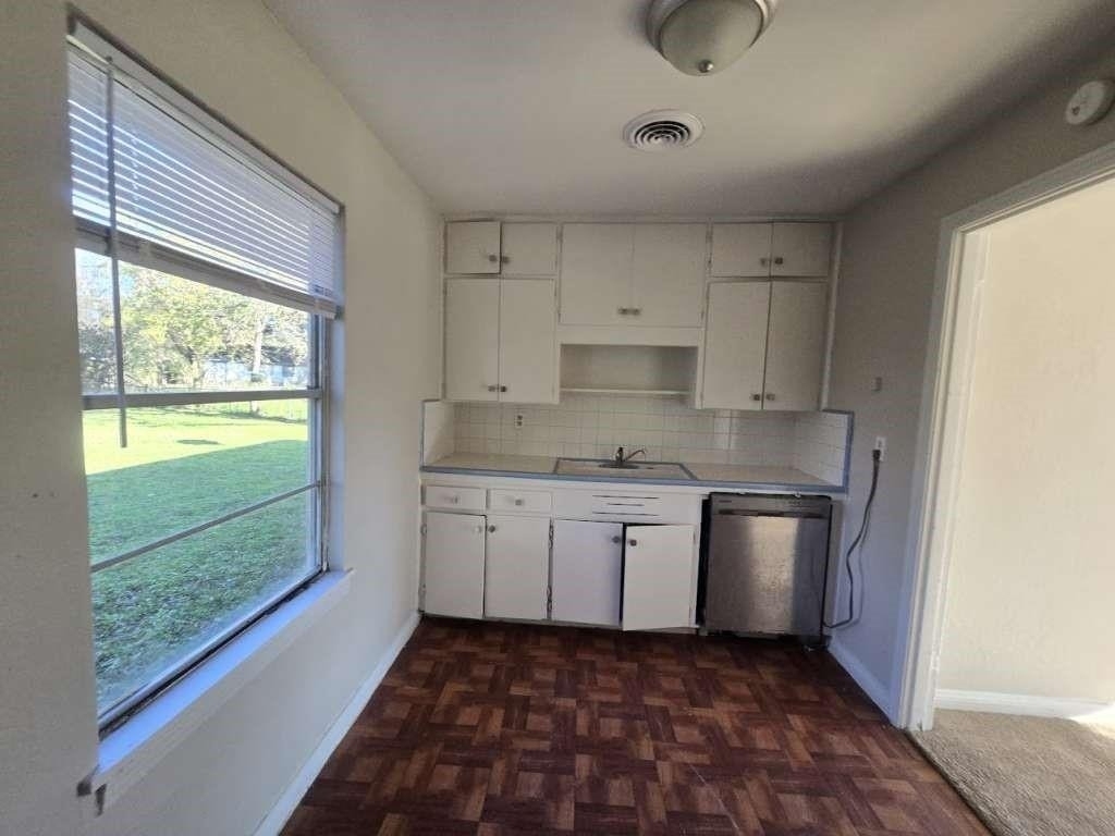 3220 Iowa Street - Photo 4