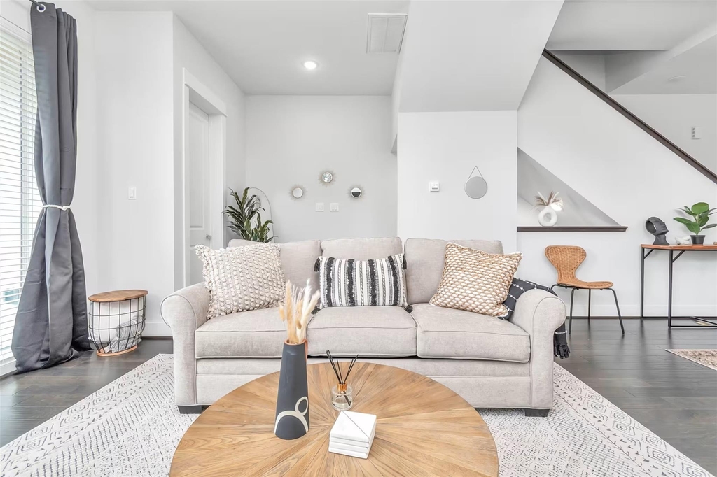 2817 Palm Street - Photo 0
