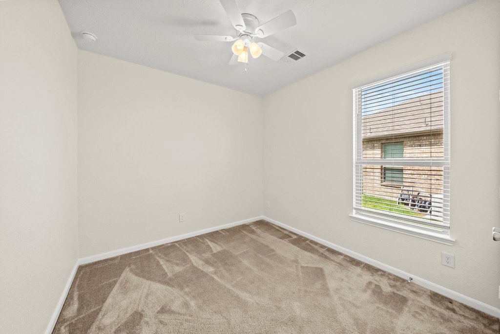 8908 Bear Mountain Court - Photo 12