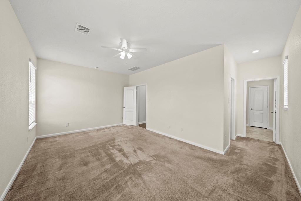 8908 Bear Mountain Court - Photo 8