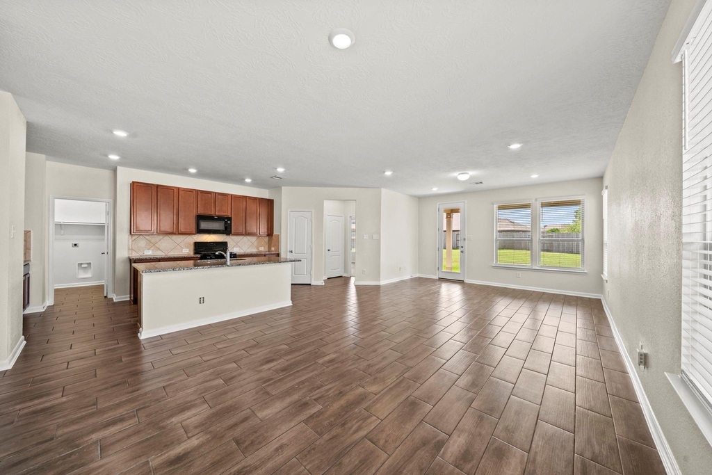 8908 Bear Mountain Court - Photo 22