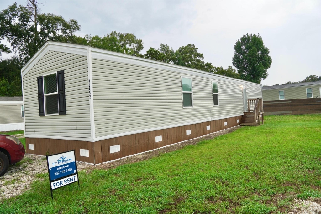 20452 Vick Dr - Photo 1