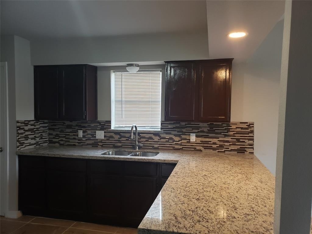 3304 Sandpiper Drive - Photo 2