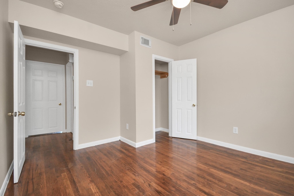500 W Pitts Avenue - Photo 14
