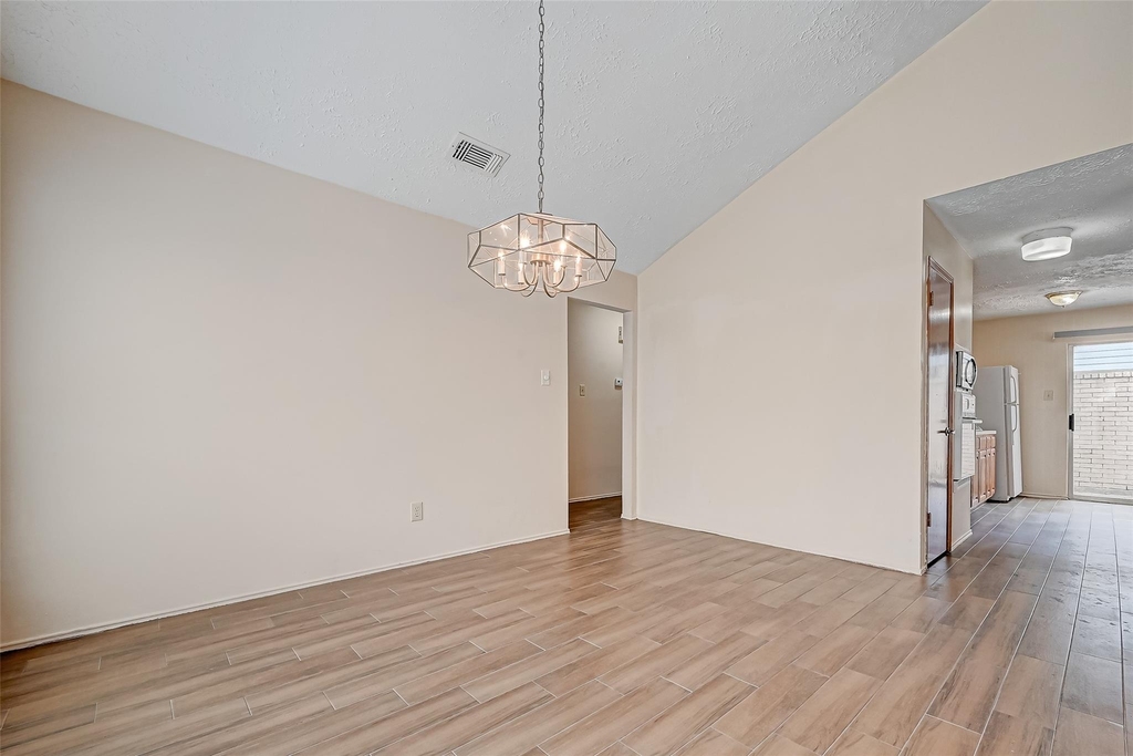 2102 Creekshire Drive - Photo 8