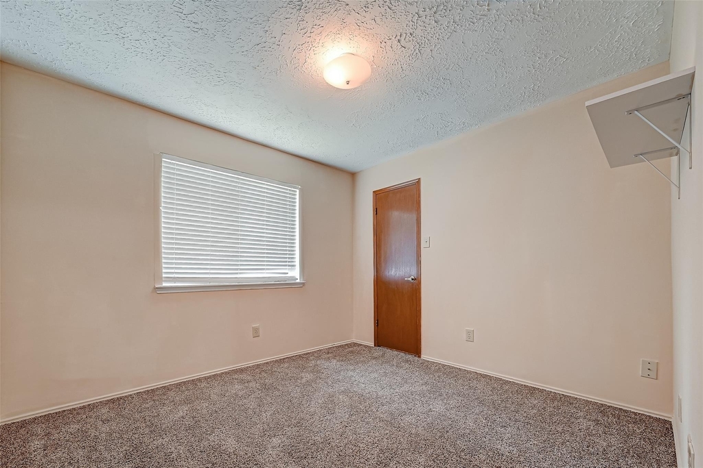 2102 Creekshire Drive - Photo 23