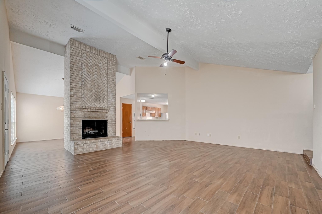 2102 Creekshire Drive - Photo 4