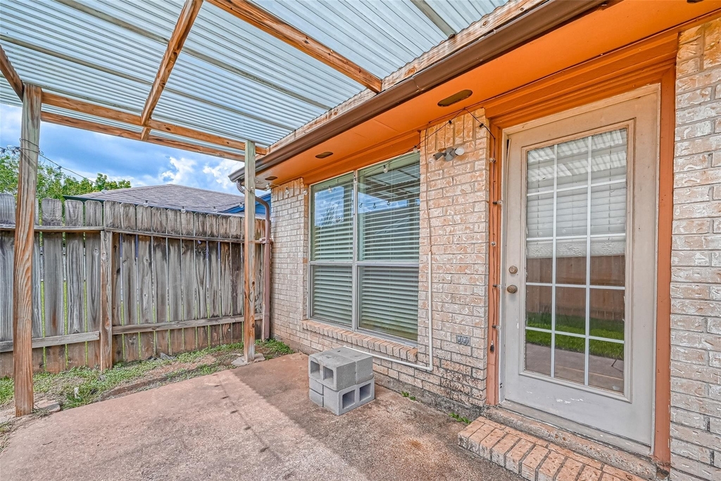 2102 Creekshire Drive - Photo 31