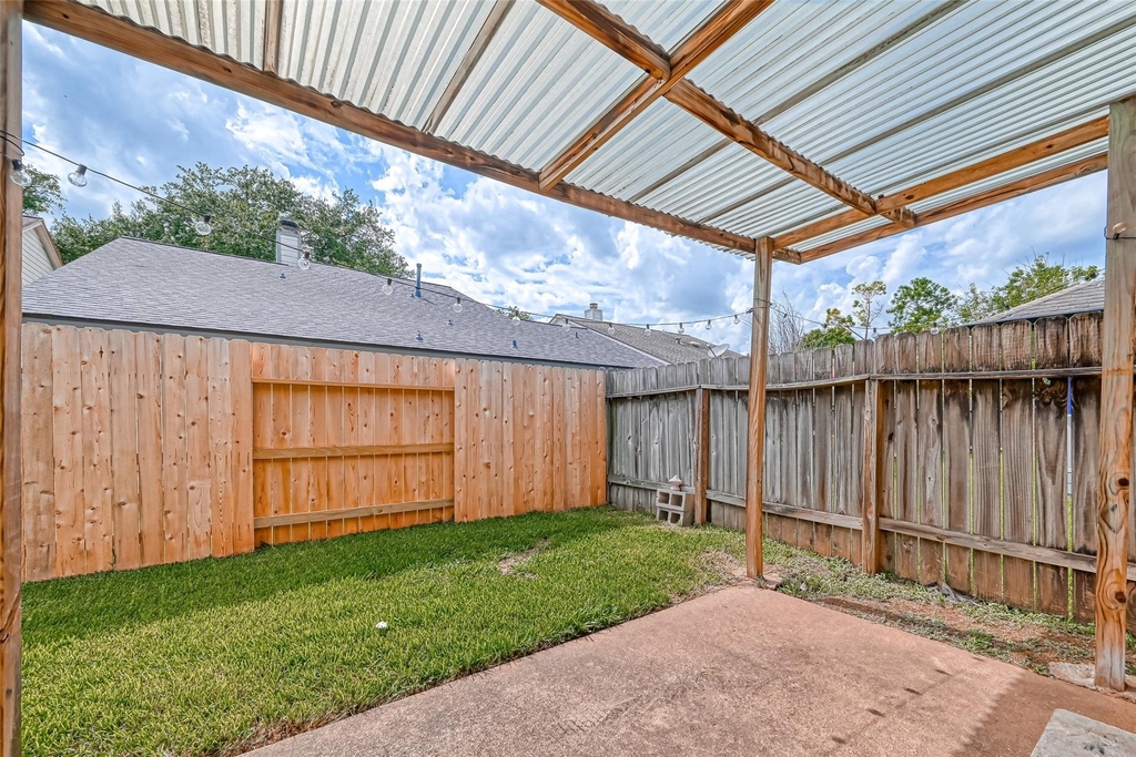 2102 Creekshire Drive - Photo 33