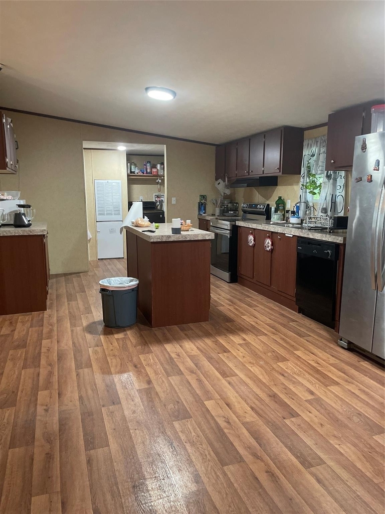 16222 Duffton Street - Photo 4