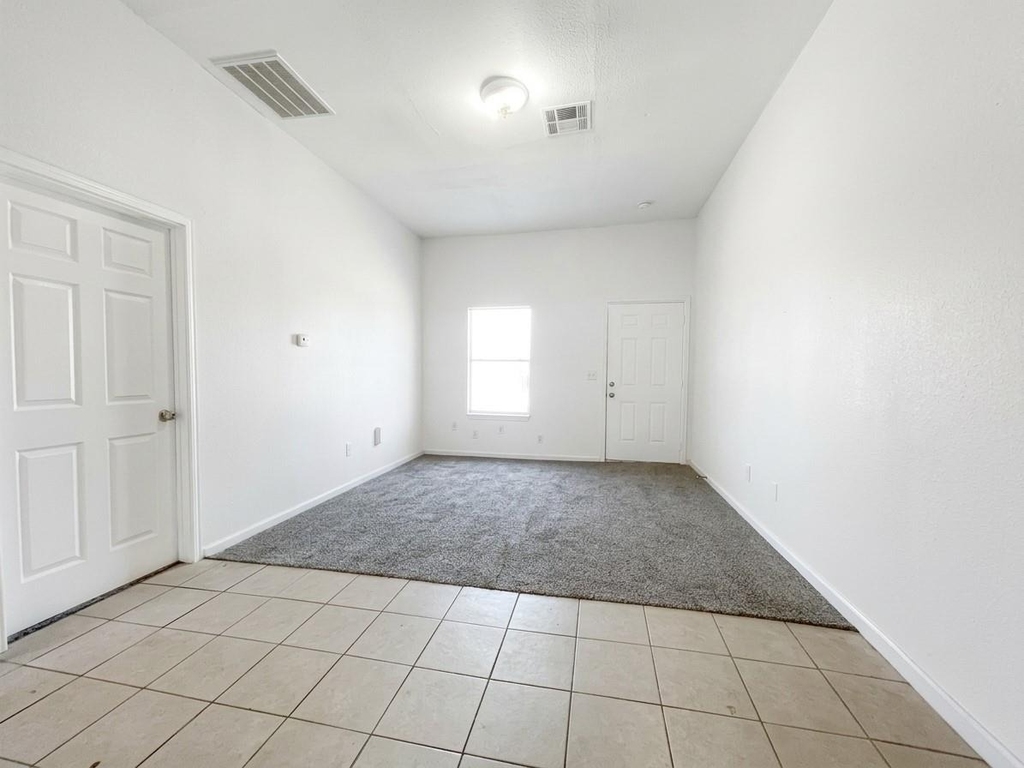 3710 Holmes Road - Photo 7