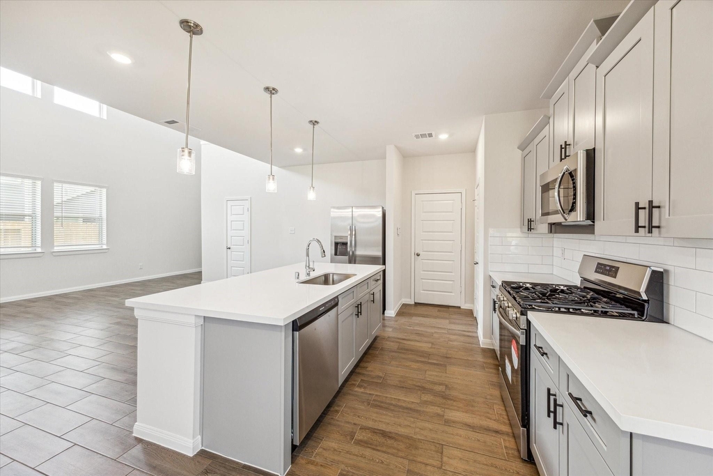 21610 Cypress Maple Drive - Photo 3