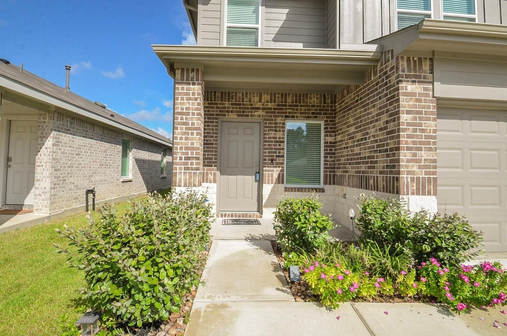 5427 Magnolia Heath Lane - Photo 2