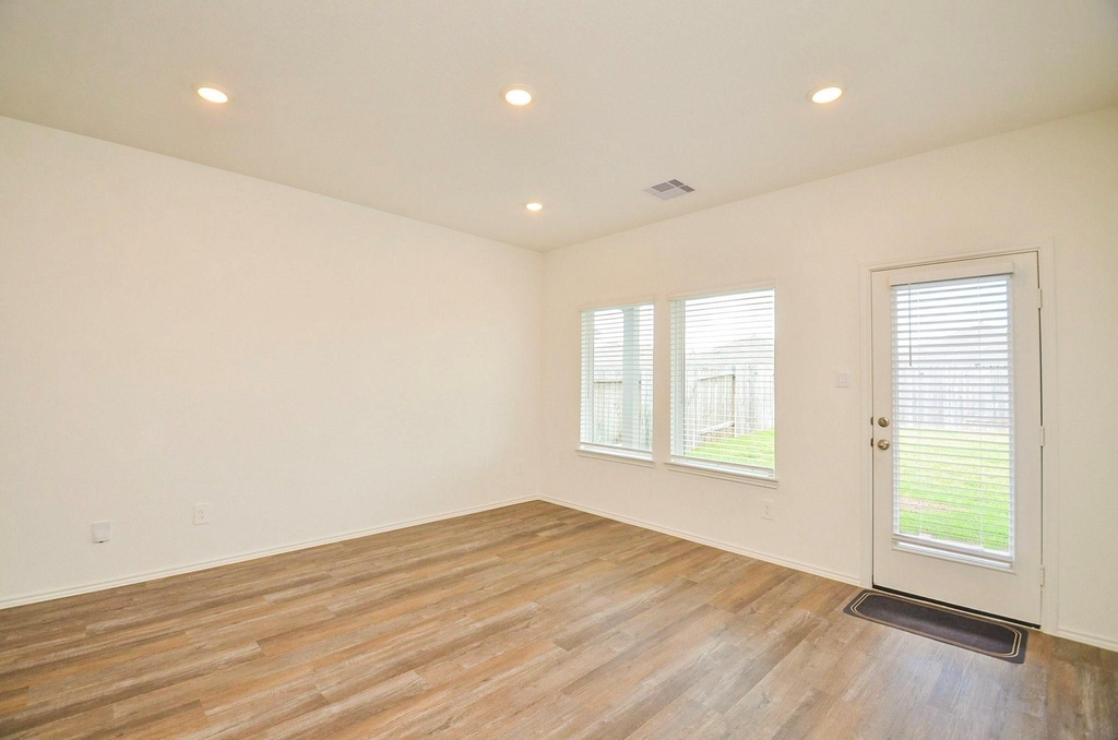 5427 Magnolia Heath Lane - Photo 11