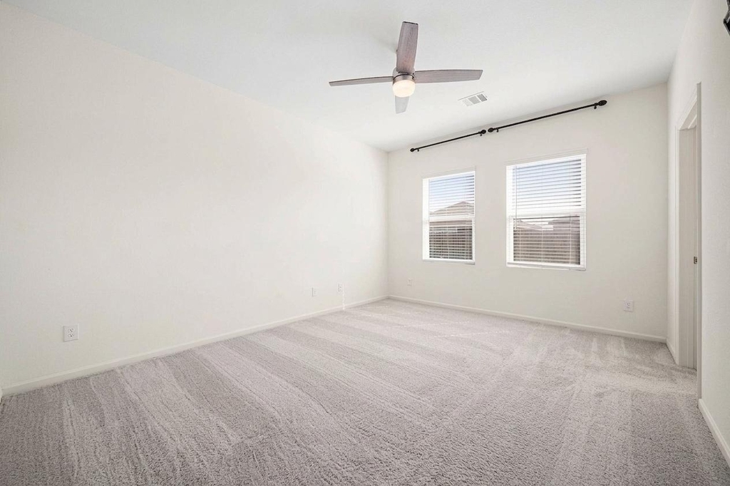 1073 Water Oak Lane - Photo 6