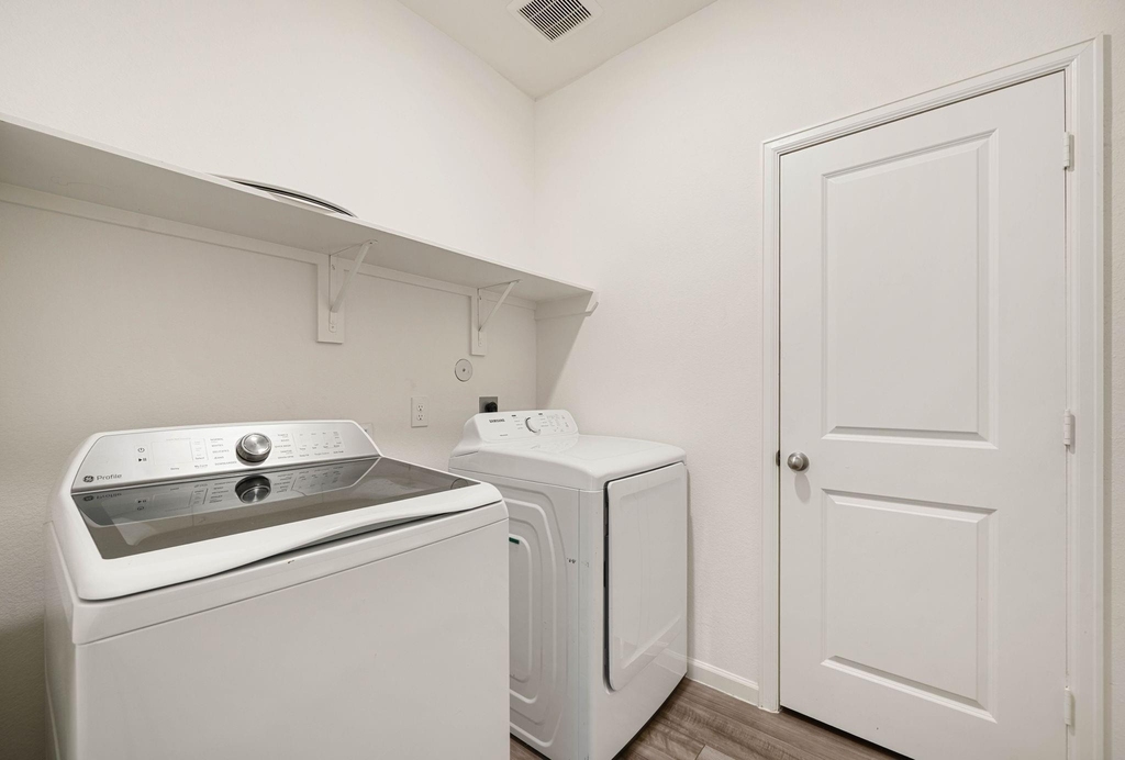1073 Water Oak Lane - Photo 11