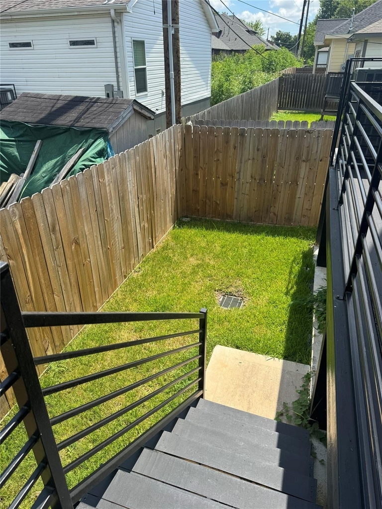 5325 Rue Street - Photo 23