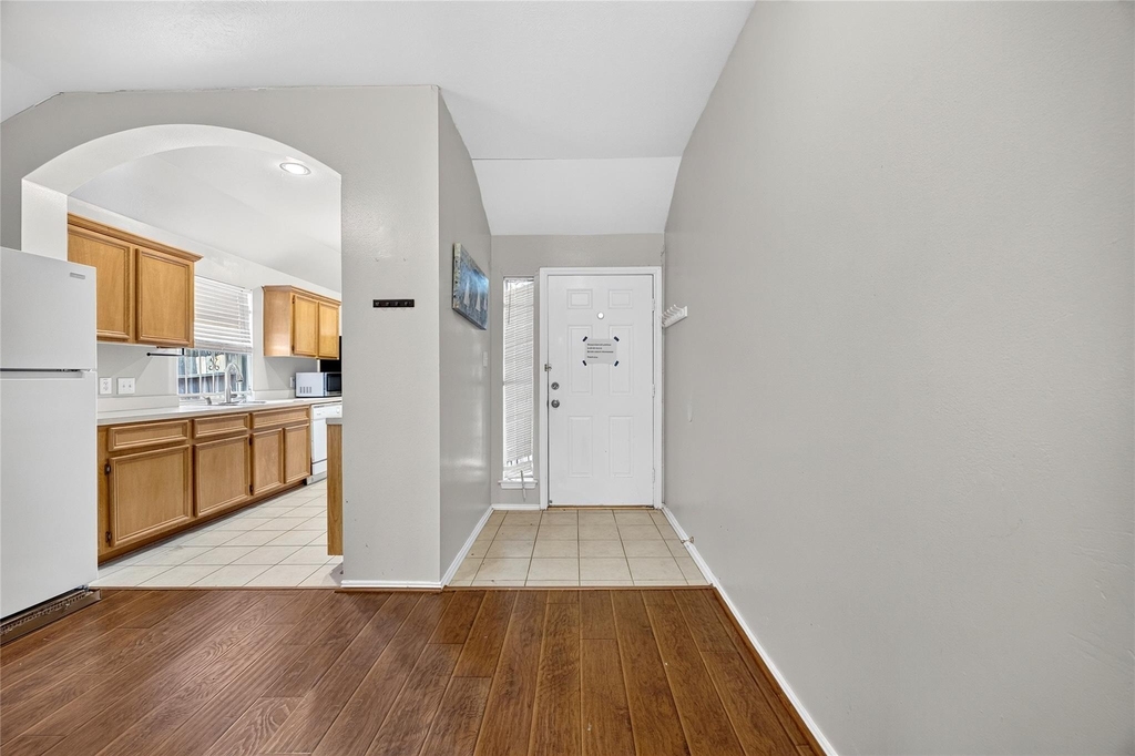 12835 Wisteria Park Drive - Photo 7