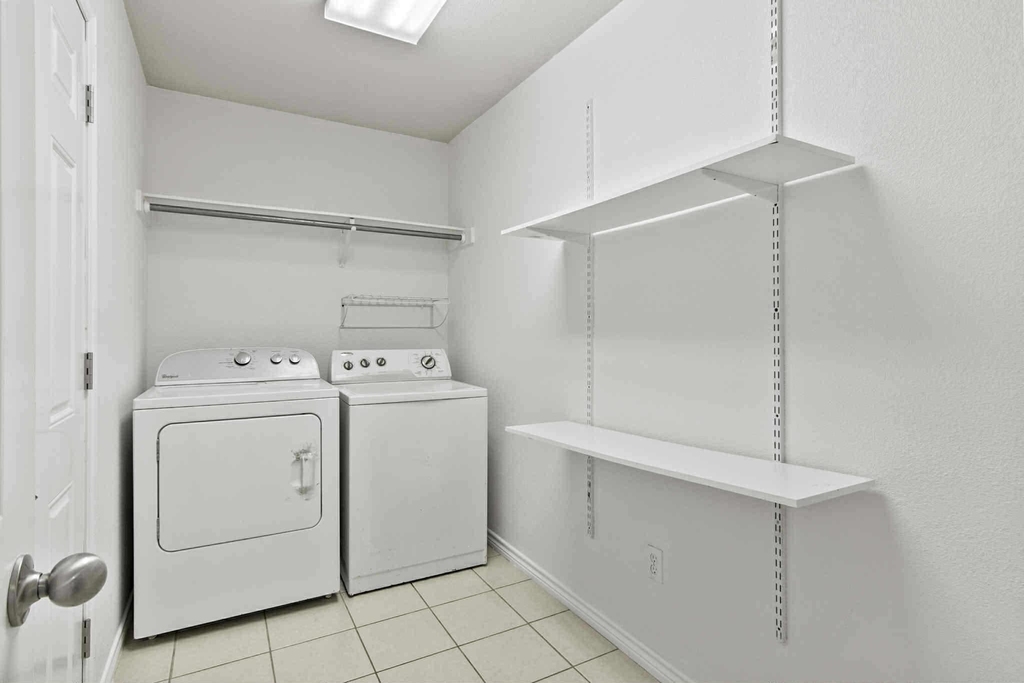 5775 Shadowbend Circle S - Photo 10
