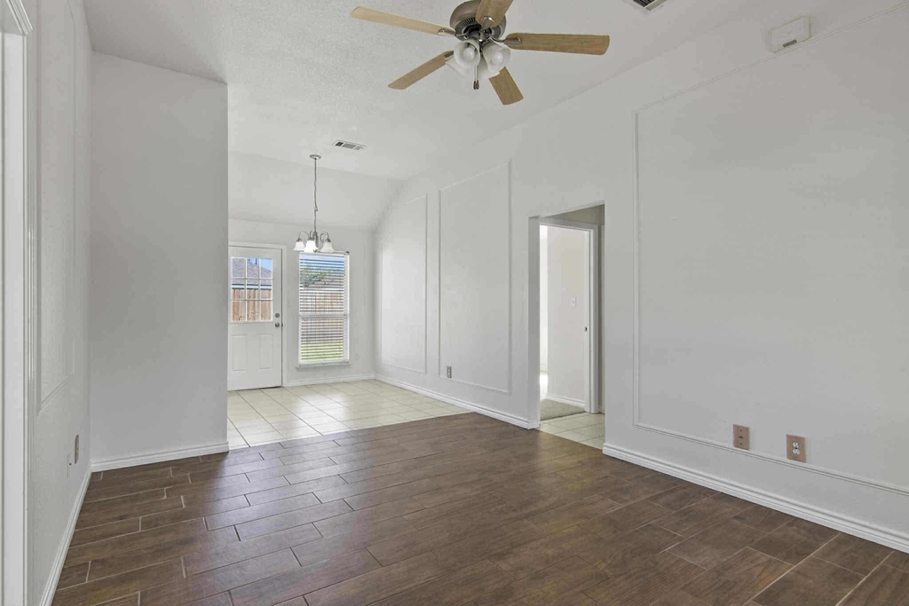 5775 Shadowbend Circle S - Photo 4