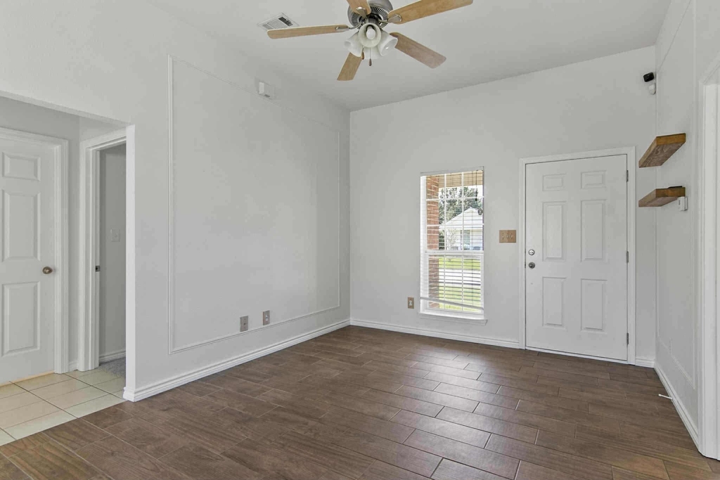 5775 Shadowbend Circle S - Photo 2